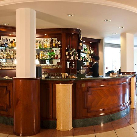 Hotel Villa Ducale Парма Екстериор снимка