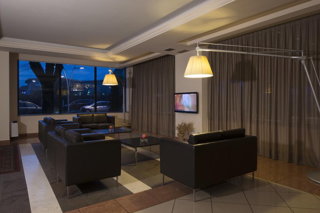 Hotel Villa Ducale Парма Екстериор снимка