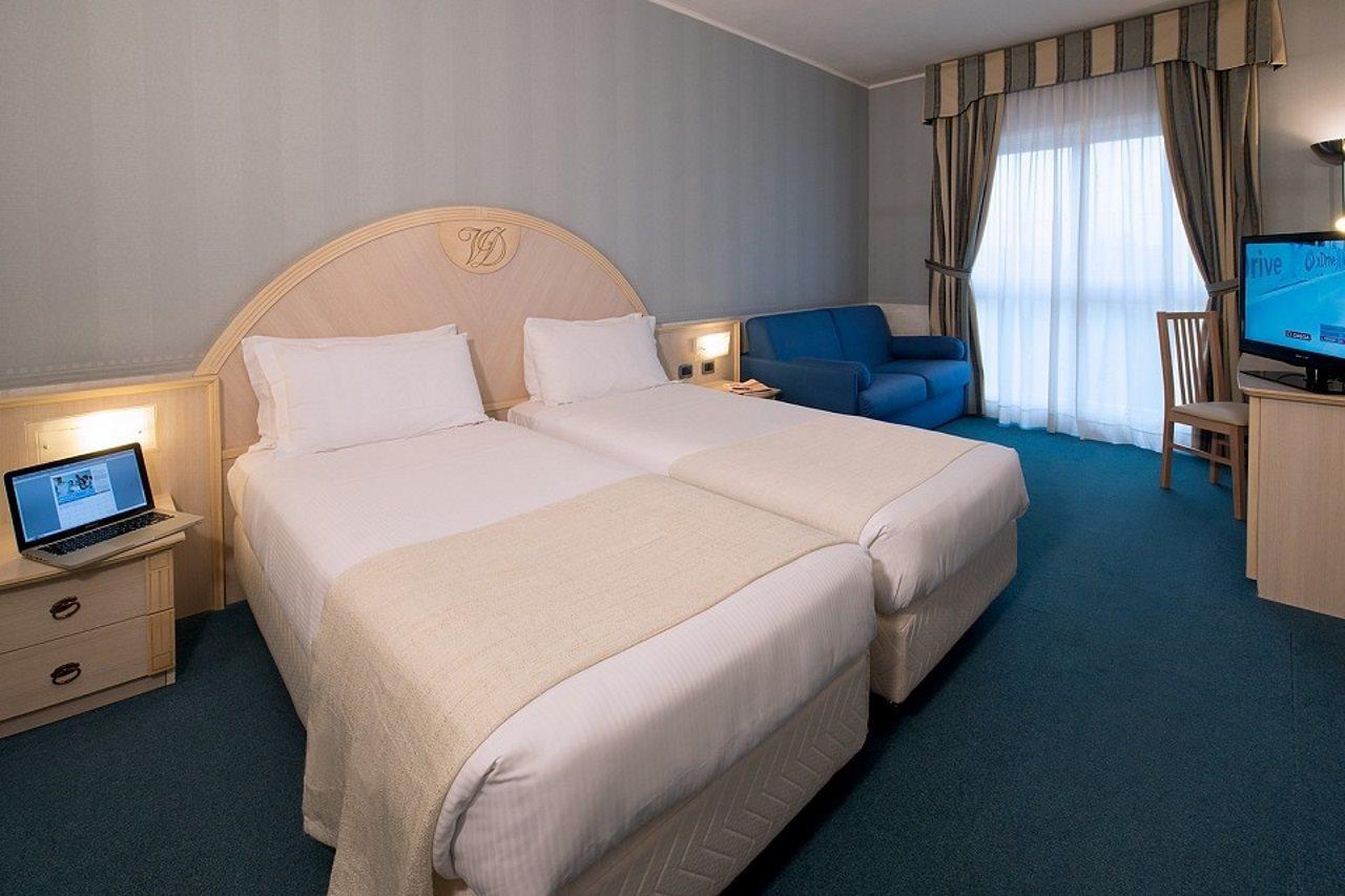 Hotel Villa Ducale Парма Екстериор снимка