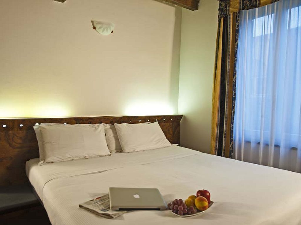 Hotel Villa Ducale Парма Екстериор снимка